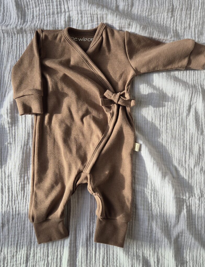 boxpakje taupe