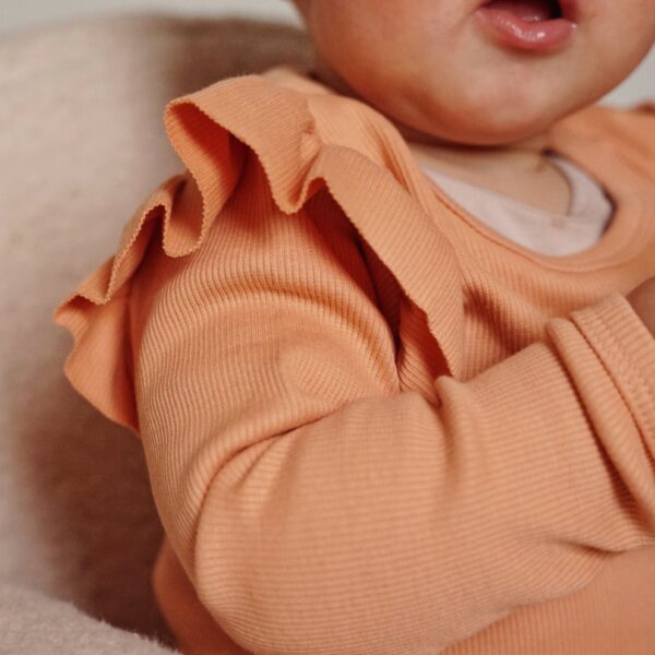 Ruffleshirt peach smalle rib