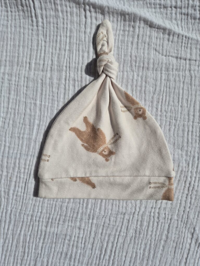 Mutsje creme beren