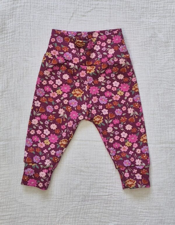 Fucsia rose bloem broekje