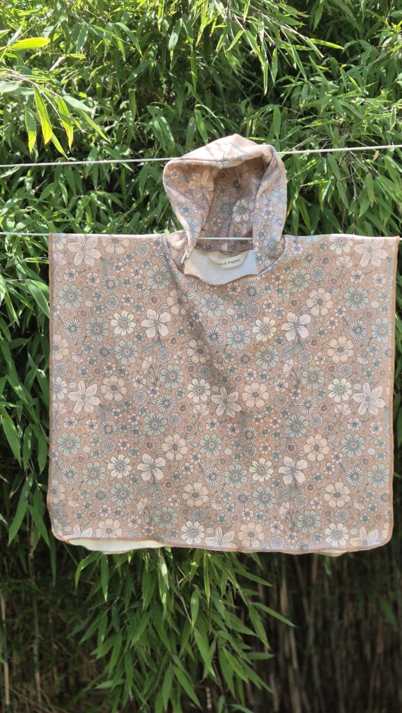 Badstof poncho handdoek flower